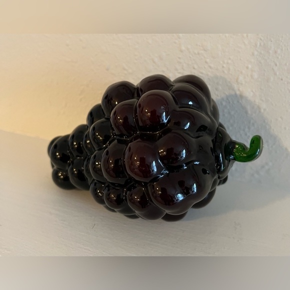 Vintage Glass Purple Grape Cluster~ Unsigned~ No Flaws. - Picture 2 of 7